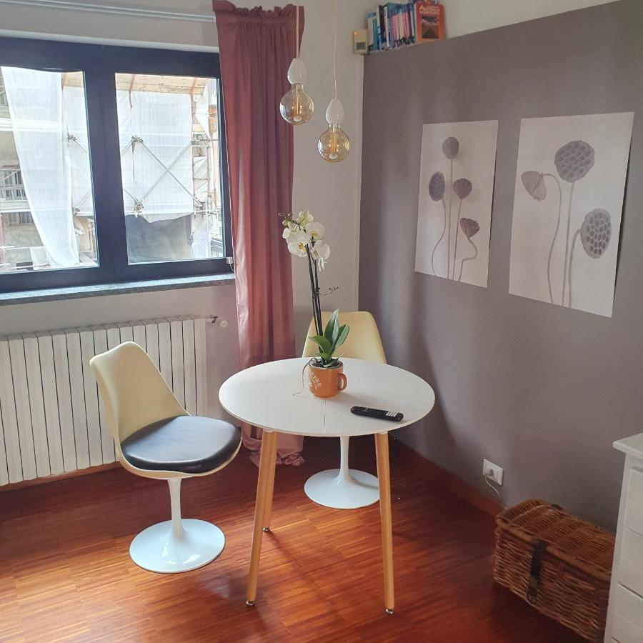 Gaia Suites - A Due Passi Dal Centro - Parcheggio Privato ตูริน ภายนอก รูปภาพ