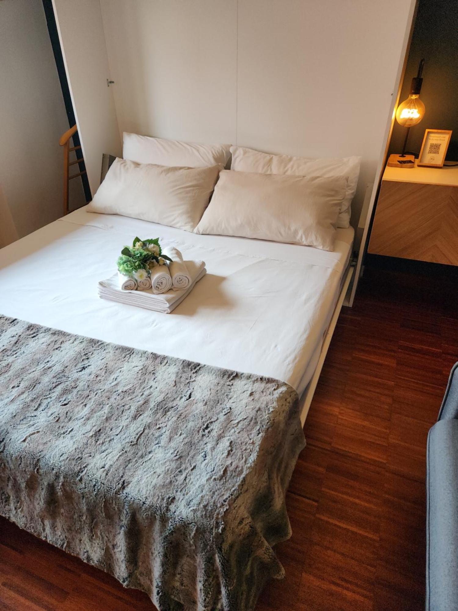 Gaia Suites - A Due Passi Dal Centro - Parcheggio Privato ตูริน ภายนอก รูปภาพ