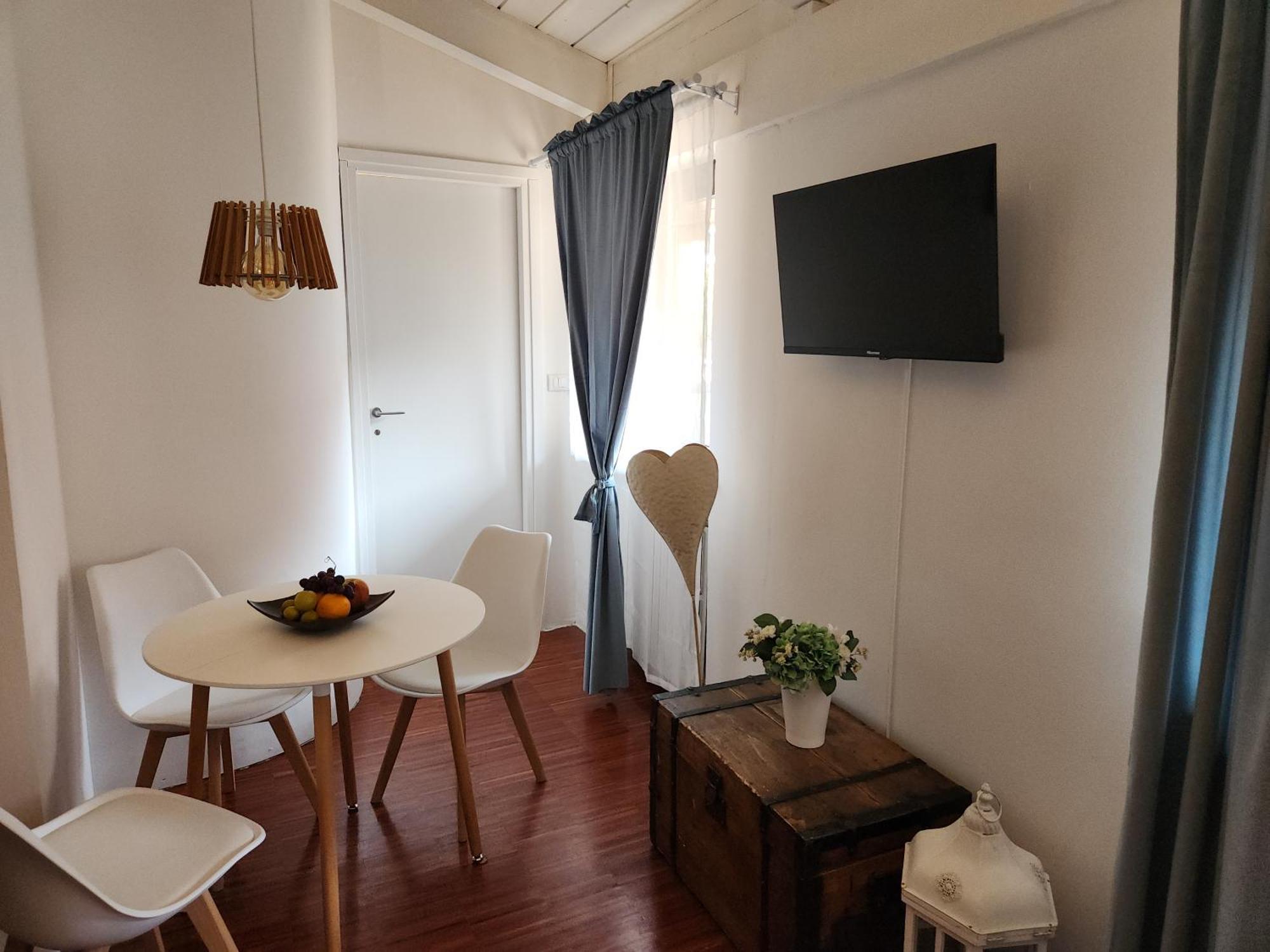 Gaia Suites - A Due Passi Dal Centro - Parcheggio Privato ตูริน ภายนอก รูปภาพ