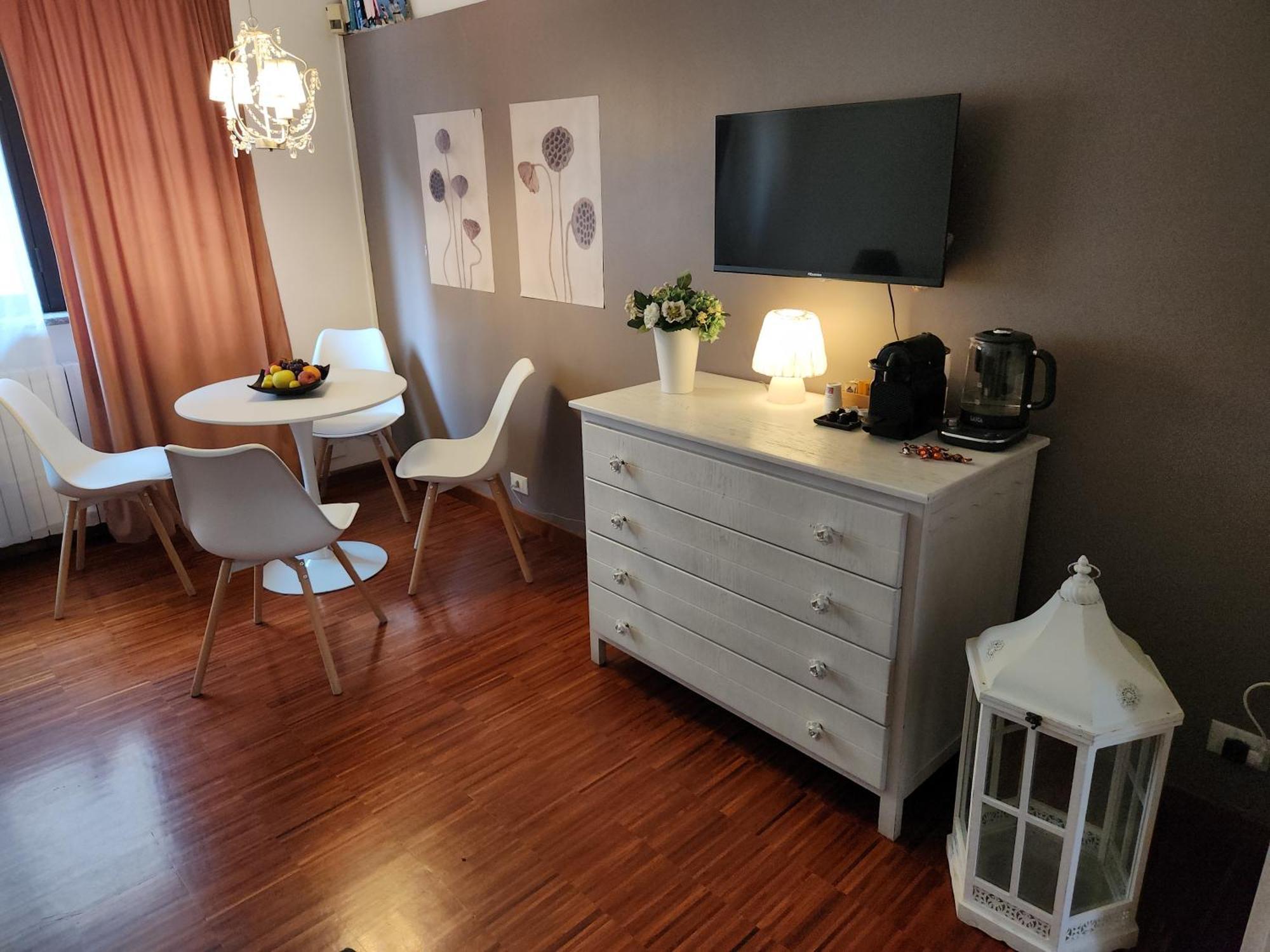 Gaia Suites - A Due Passi Dal Centro - Parcheggio Privato ตูริน ภายนอก รูปภาพ