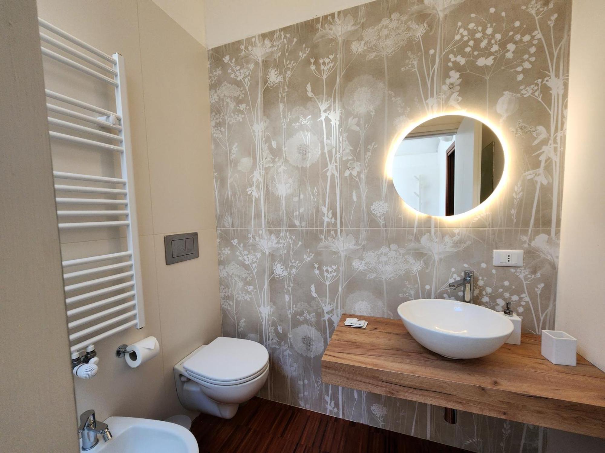 Gaia Suites - A Due Passi Dal Centro - Parcheggio Privato ตูริน ภายนอก รูปภาพ