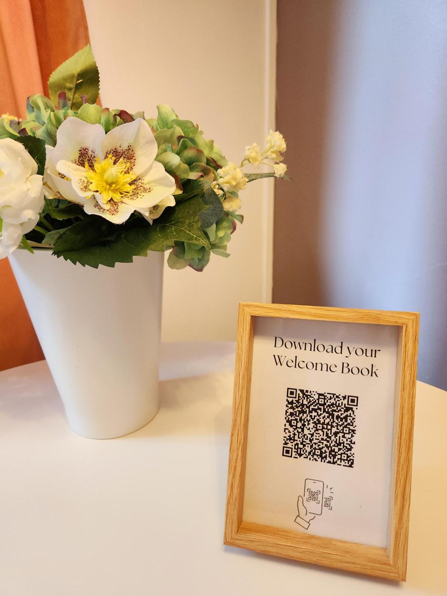 Gaia Suites - A Due Passi Dal Centro - Parcheggio Privato ตูริน ภายนอก รูปภาพ